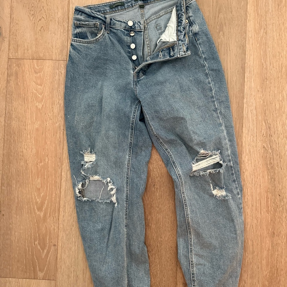 Stylish Blue Distressed Women's Jeans